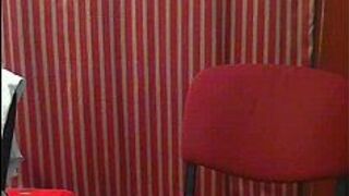 Webcam chat amateur - sex on the chair porn video